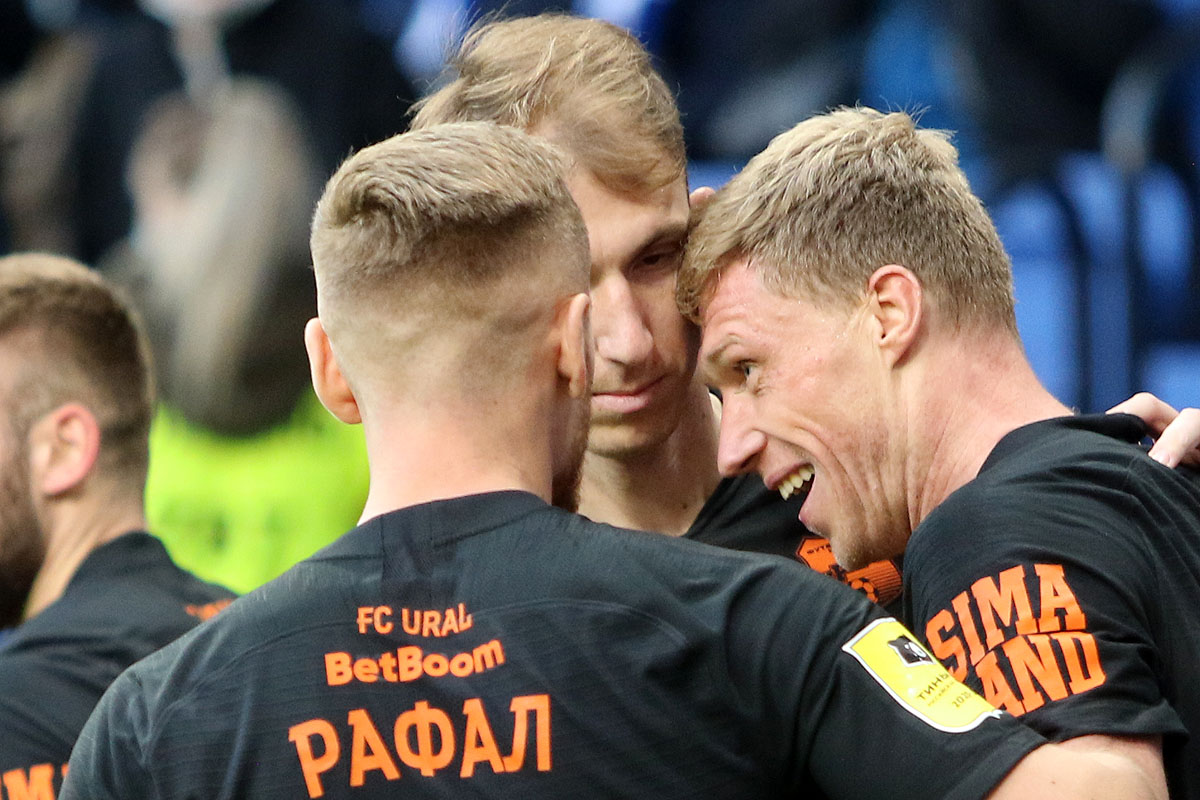 Павел Погребняк:  «Я командный игрок и хочу приносить радость болельщикам Екатеринбурга»