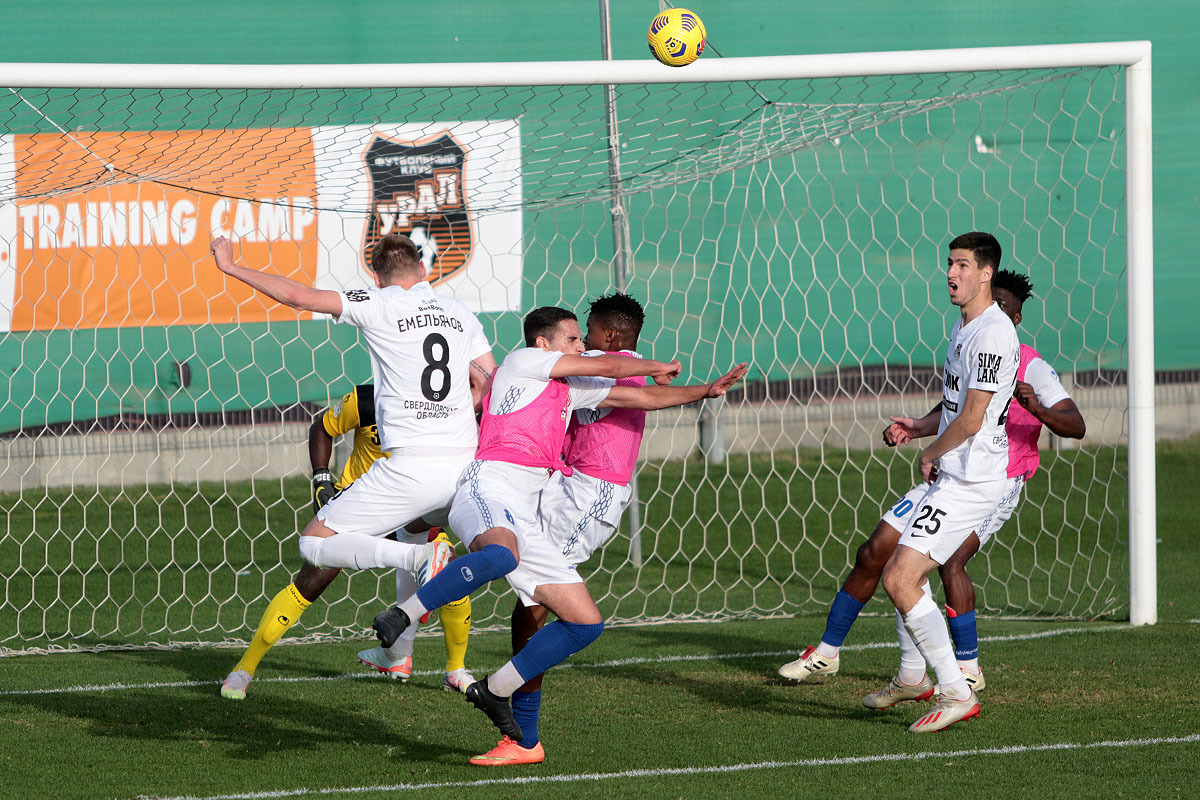 Урал лив. ФК Урал 2003. FC Ural 1930.