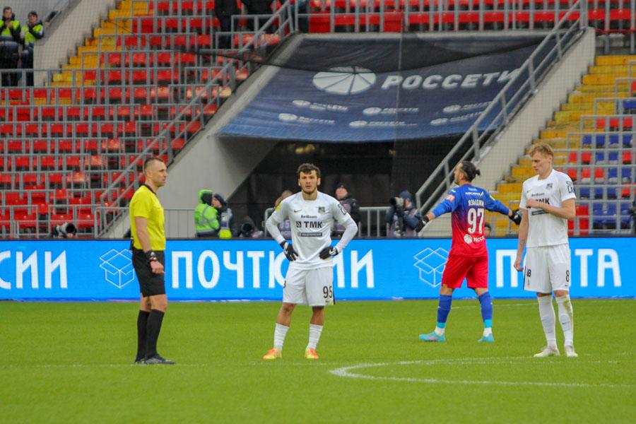Судейская ошибка в отношении «Урала» возмутила российскую спортивную прессу