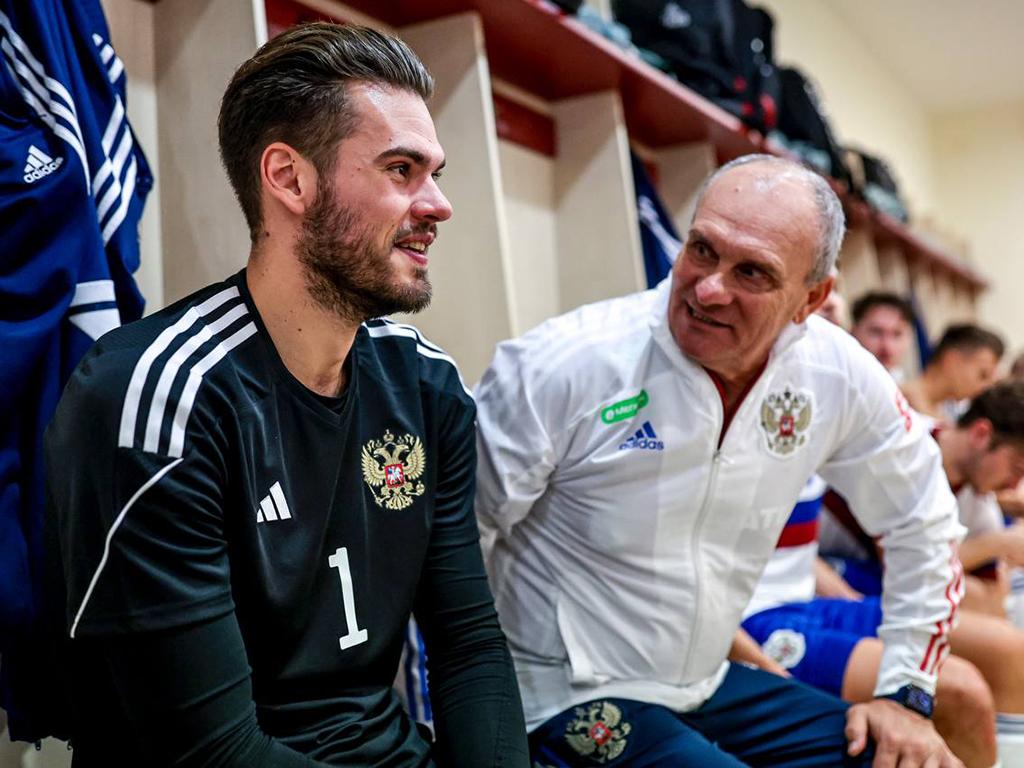 Илья Помазун провёл дебютный матч за сборную России!