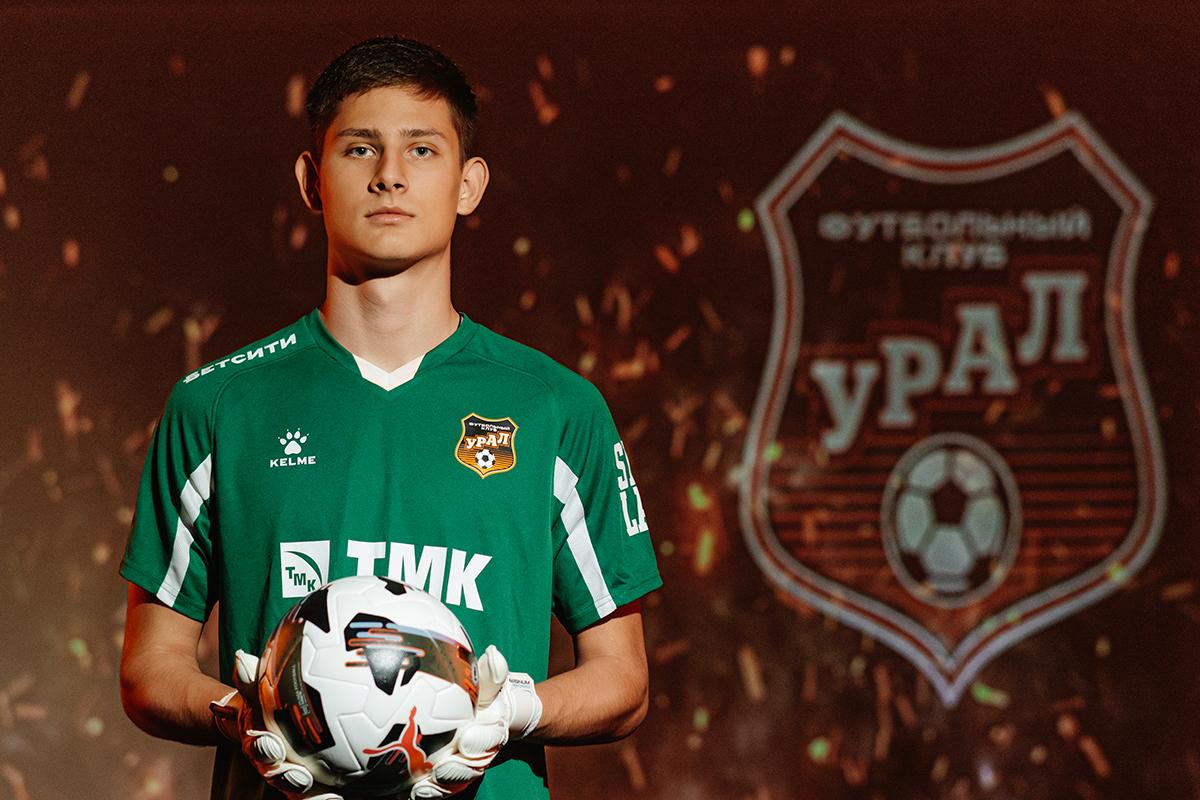 Ивану Кузнецову - 20 лет!